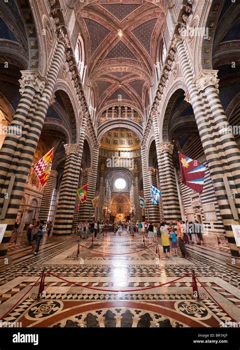 siena cathedral inside.